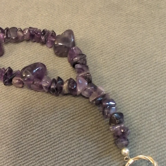 Elegant Handmade Genuine Amethyst Necklace - Picture 4 of 7